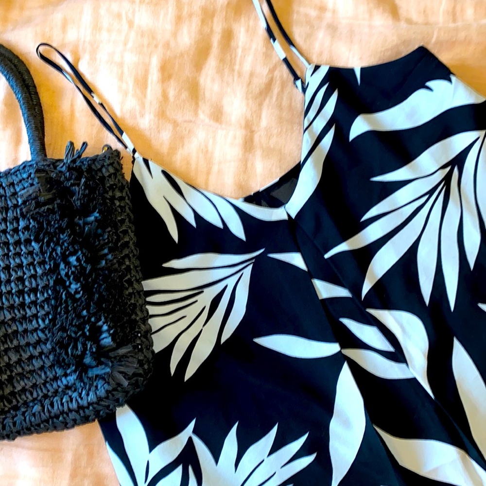 🎉HP🎉 LOFT Outlet Tropical Print Dress